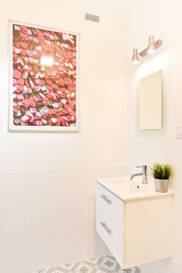 Julia Apartment Торунь Экстерьер фото