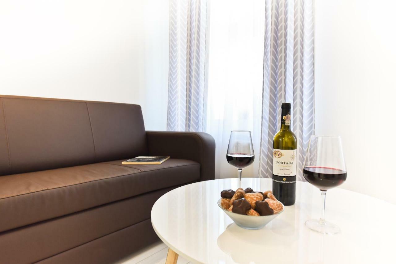 Julia Apartment Торунь Экстерьер фото