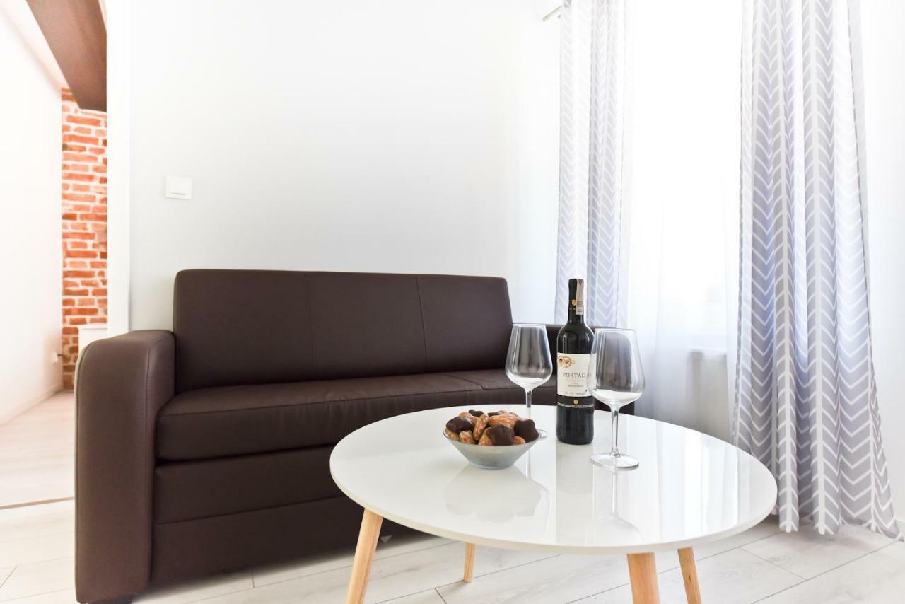 Julia Apartment Торунь Экстерьер фото