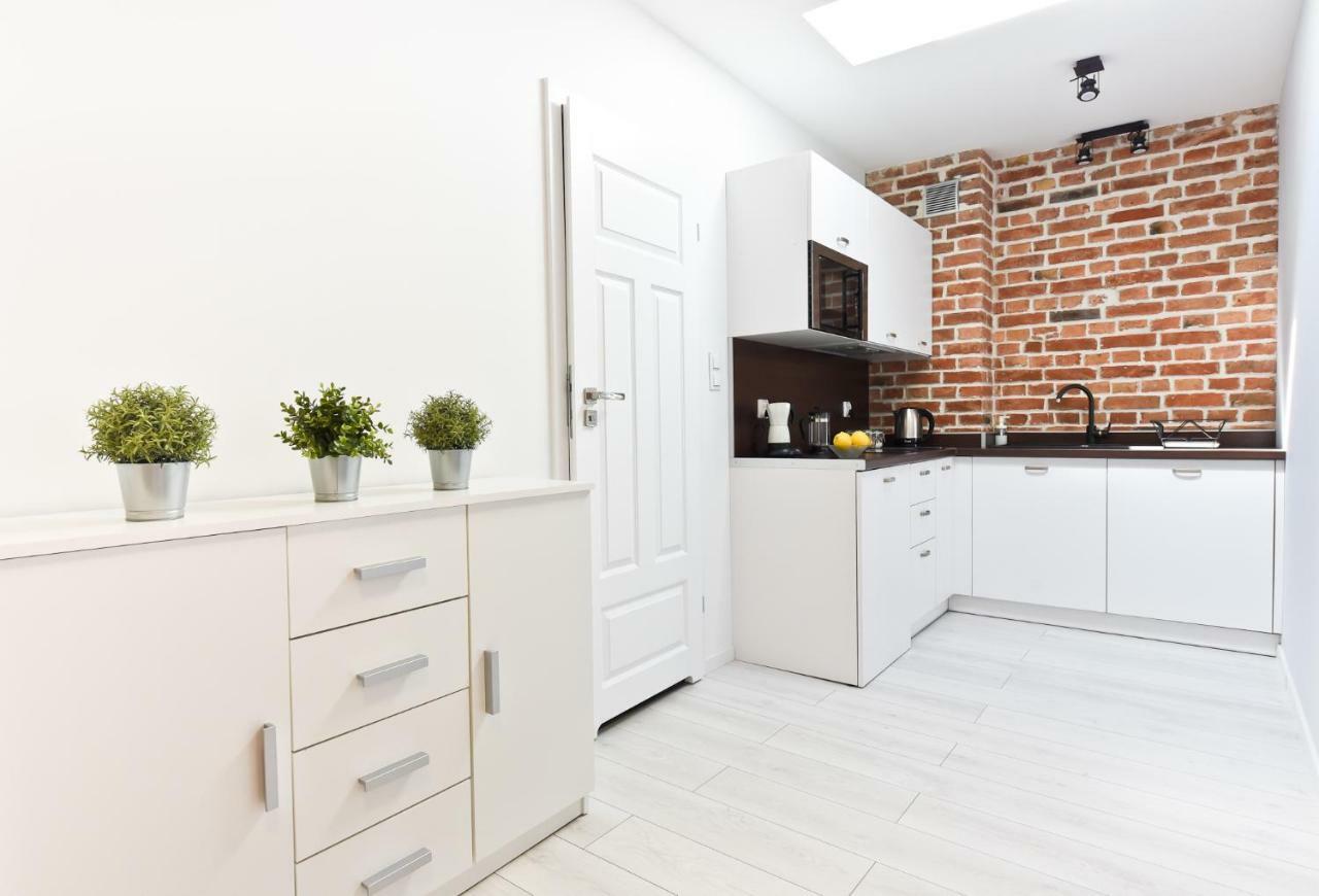 Julia Apartment Торунь Экстерьер фото