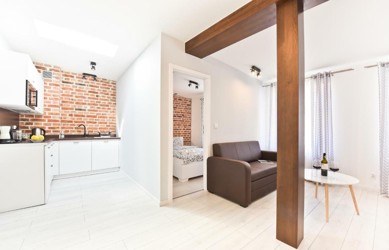 Julia Apartment Торунь Экстерьер фото