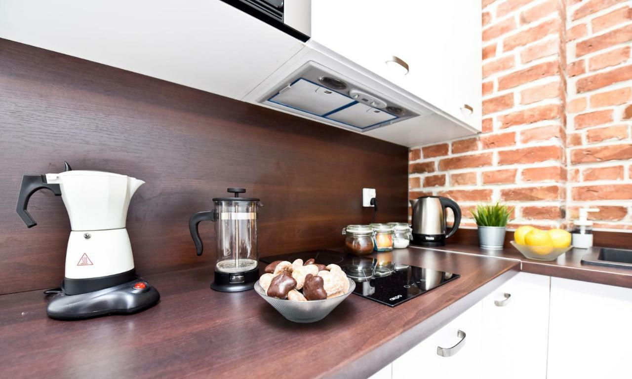 Julia Apartment Торунь Экстерьер фото